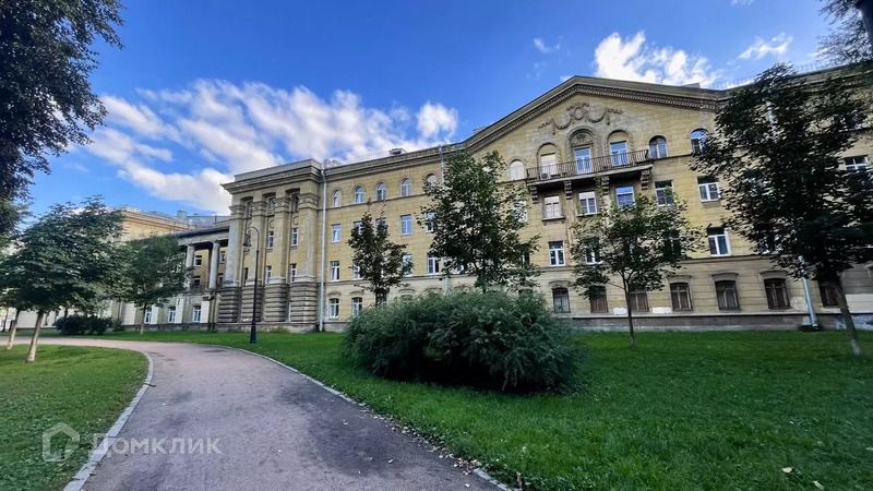Продаётся комната в 15-комн. квартире, 21.2 м²
