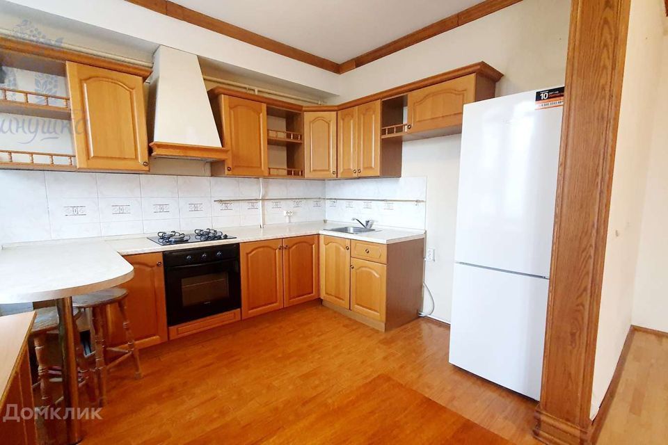 Продаётся 4-комнатная квартира, 119.6 м²