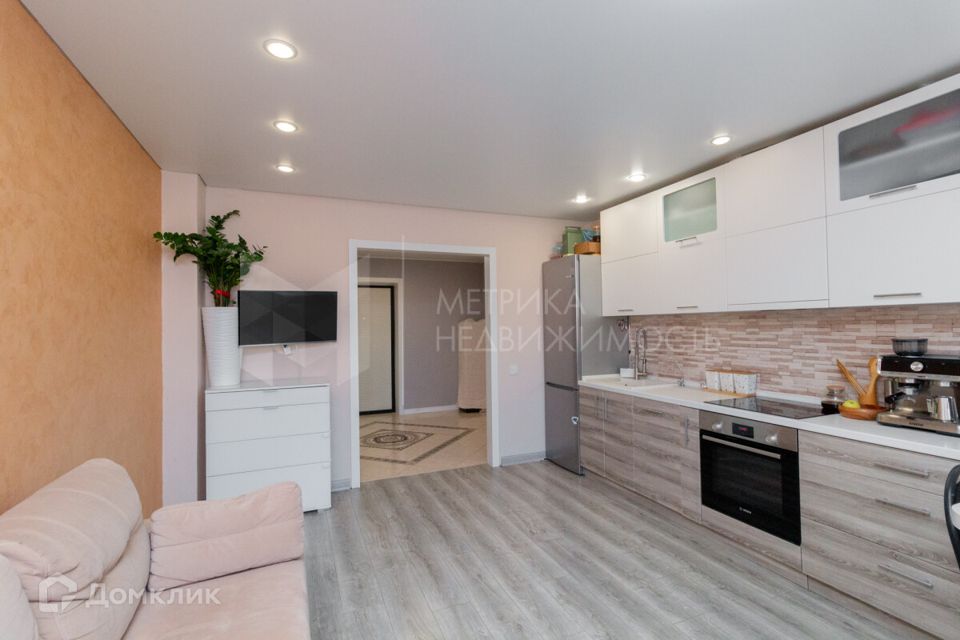 Продаётся 1-комнатная квартира, 42.6 м²