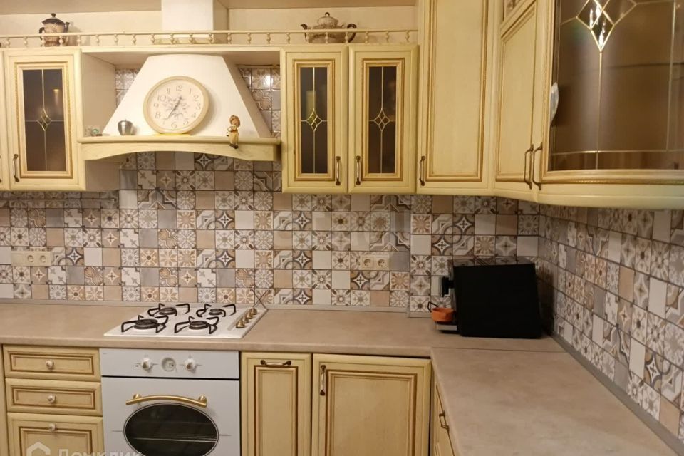 Продаётся 2-комнатная квартира, 74.2 м²