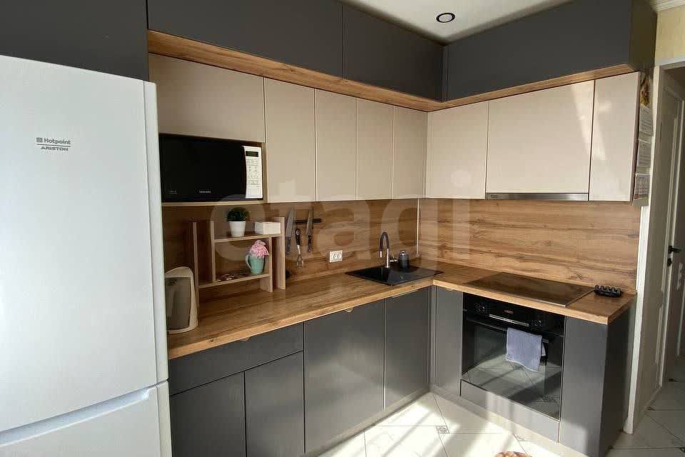 Продаётся 4-комнатная квартира, 79 м²