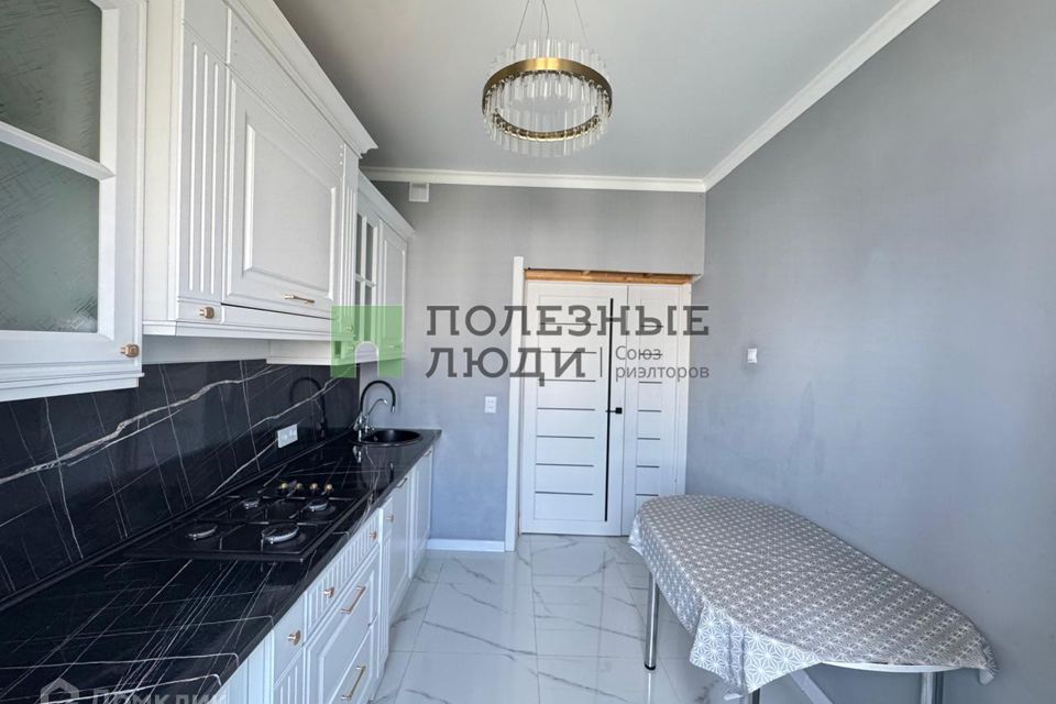 Продаётся 4-комнатная квартира, 87.7 м²