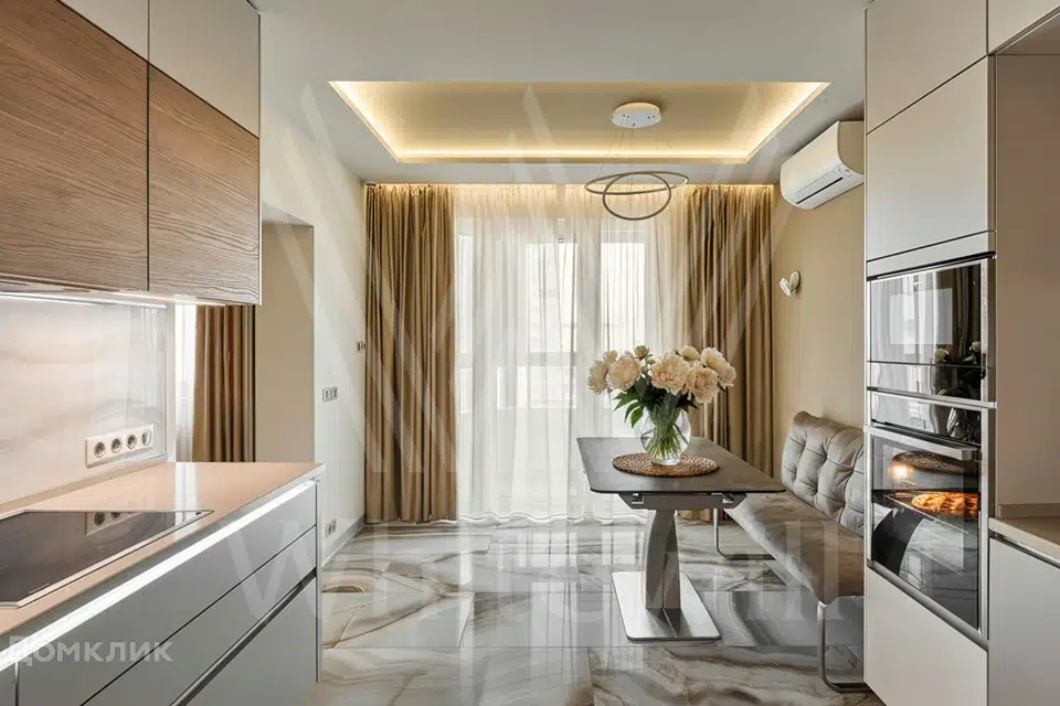 Продаётся 3-комнатная квартира, 118 м²
