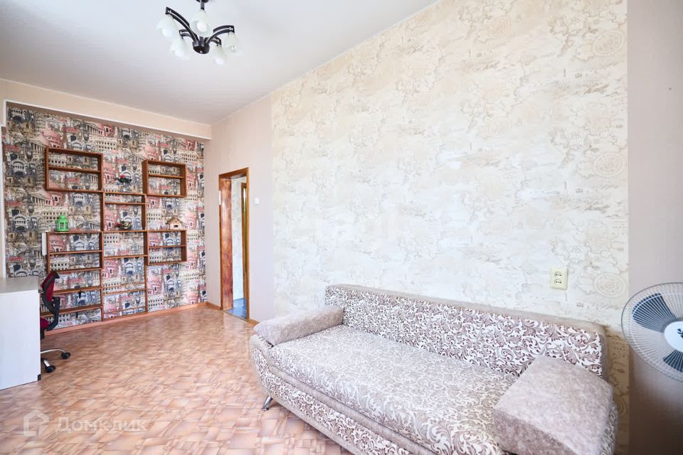 Продаётся 1-комнатная квартира, 37 м²