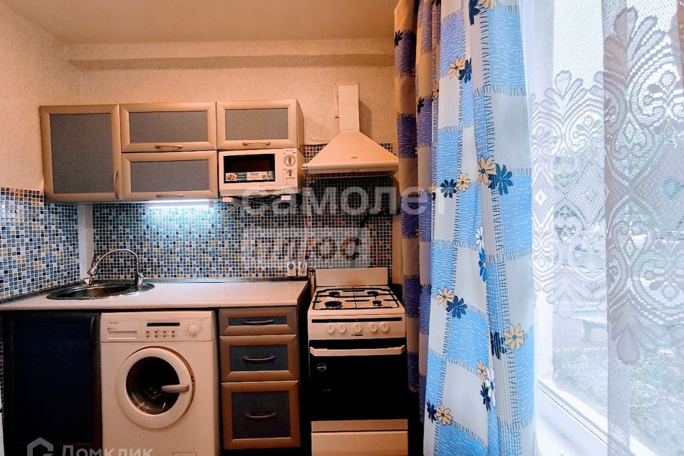 Продаётся 3-комнатная квартира, 58.3 м²