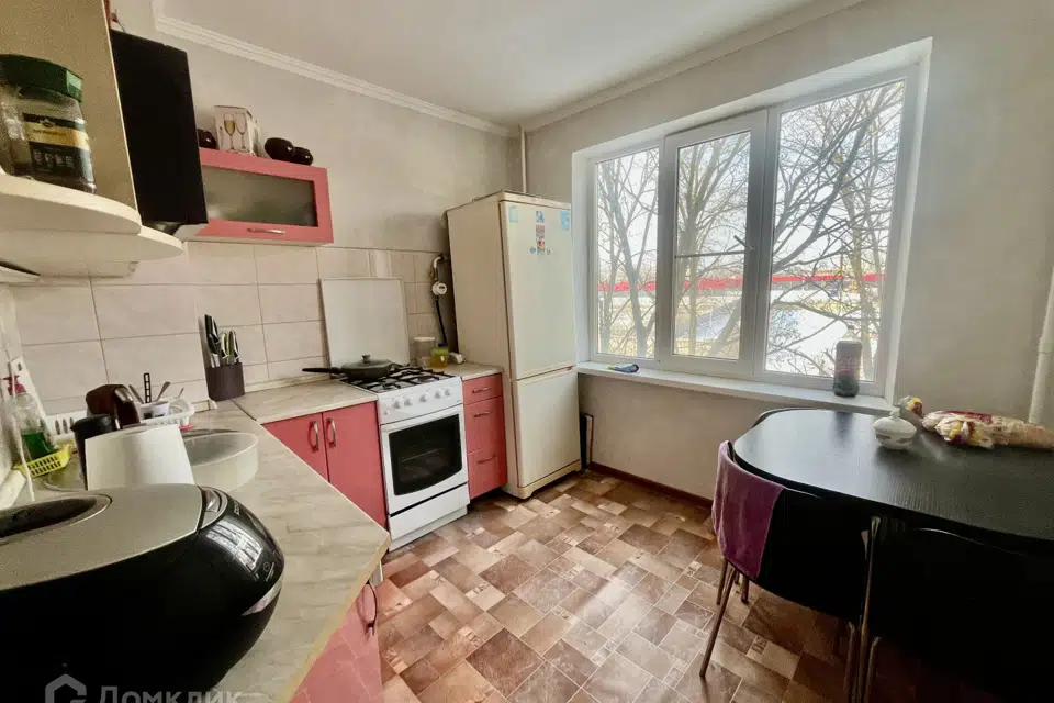 Продаётся 3-комнатная квартира, 63.4 м²