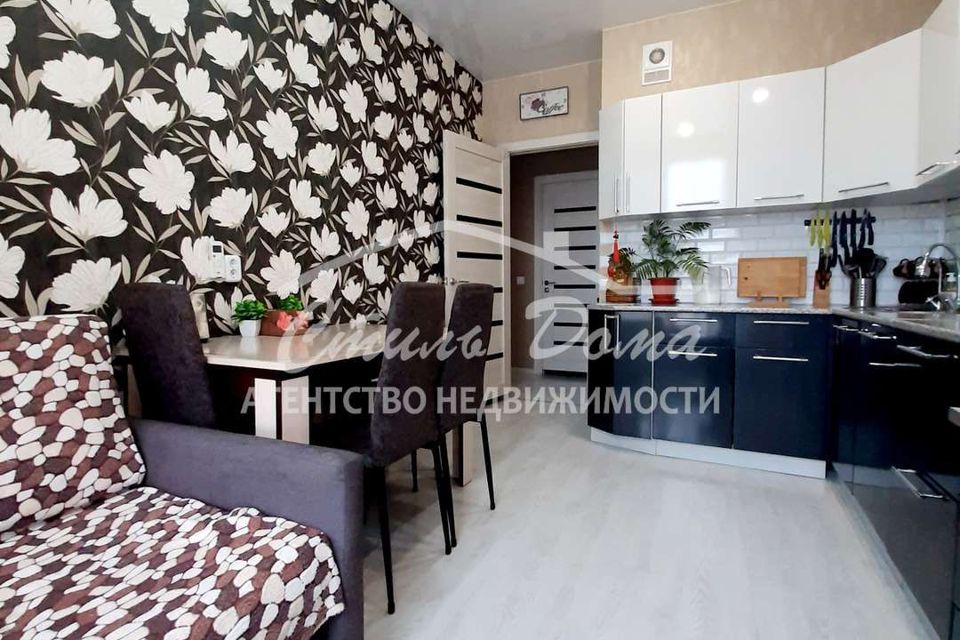 Продаётся 2-комнатная квартира, 58.3 м²