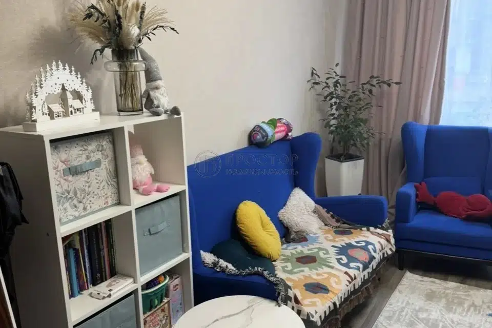Продаётся 4-комнатная квартира, 62.2 м²