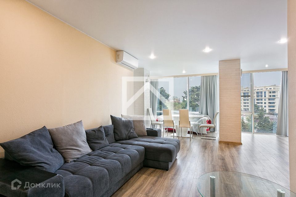 Продаётся 2-комнатная квартира, 74 м²