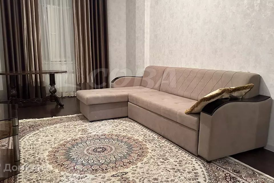 Сдаётся 1-комнатная квартира, 52.4 м²