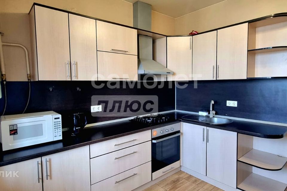 Продаётся 2-комнатная квартира, 56.9 м²