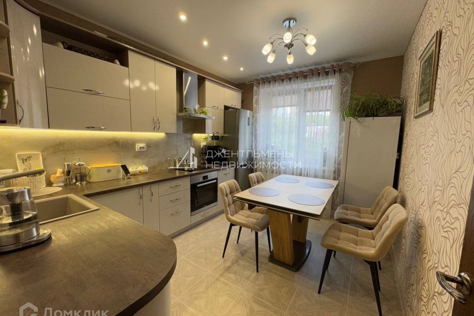 Продаётся 3-комнатная квартира, 84.7 м²