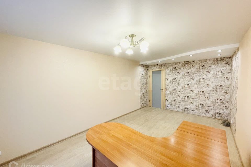 Продаётся 3-комнатная квартира, 82.6 м²