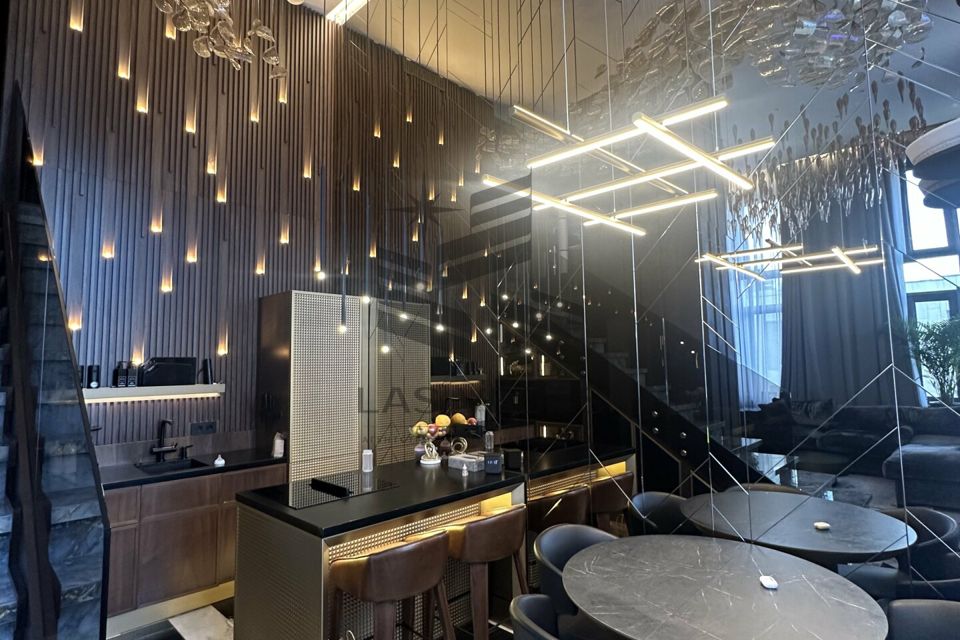 Сдаётся 4-комнатная квартира, 82 м²