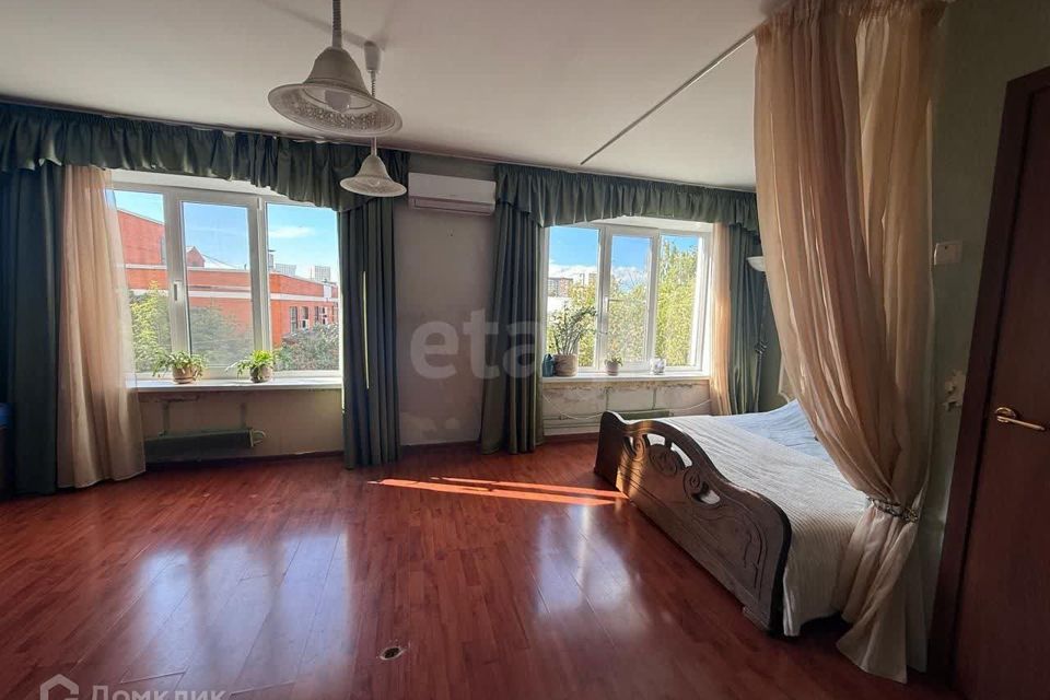 Продаётся 1-комнатная квартира, 42.5 м²
