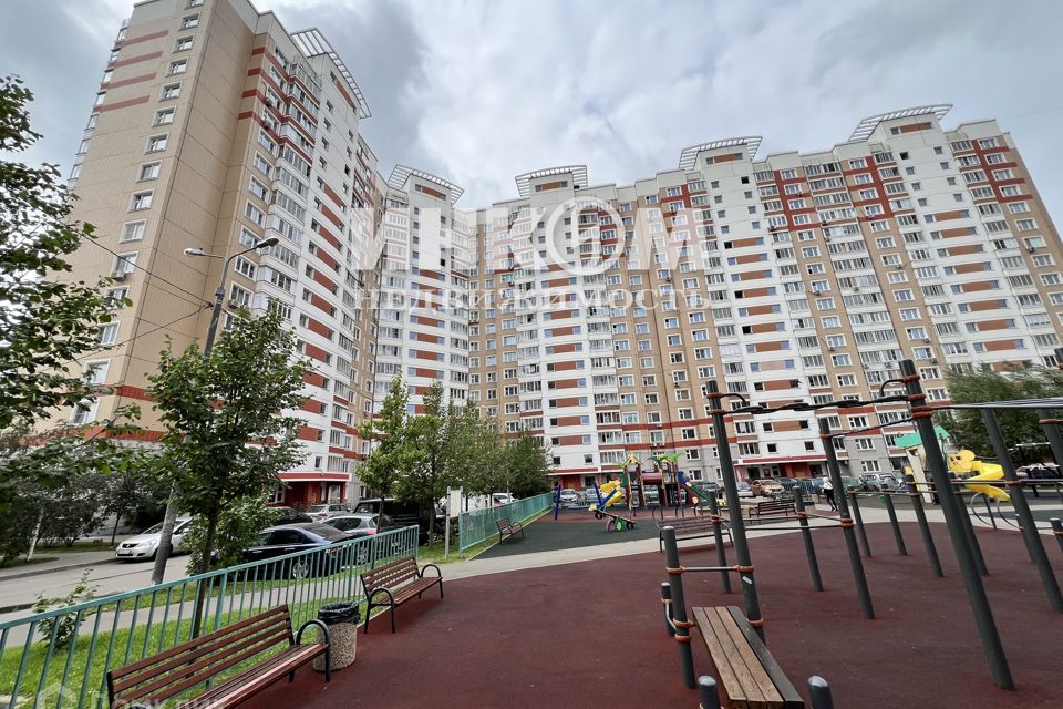 Продаётся 2-комнатная квартира, 59.4 м²