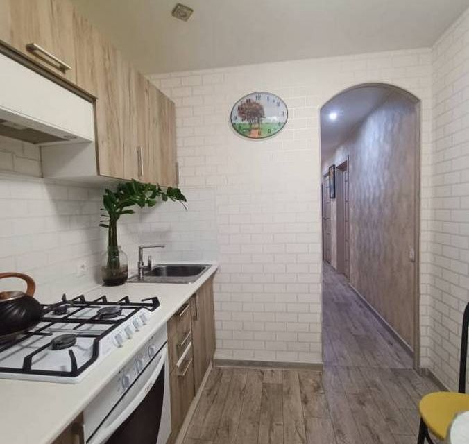Продаётся 4-комнатная квартира, 80 м²