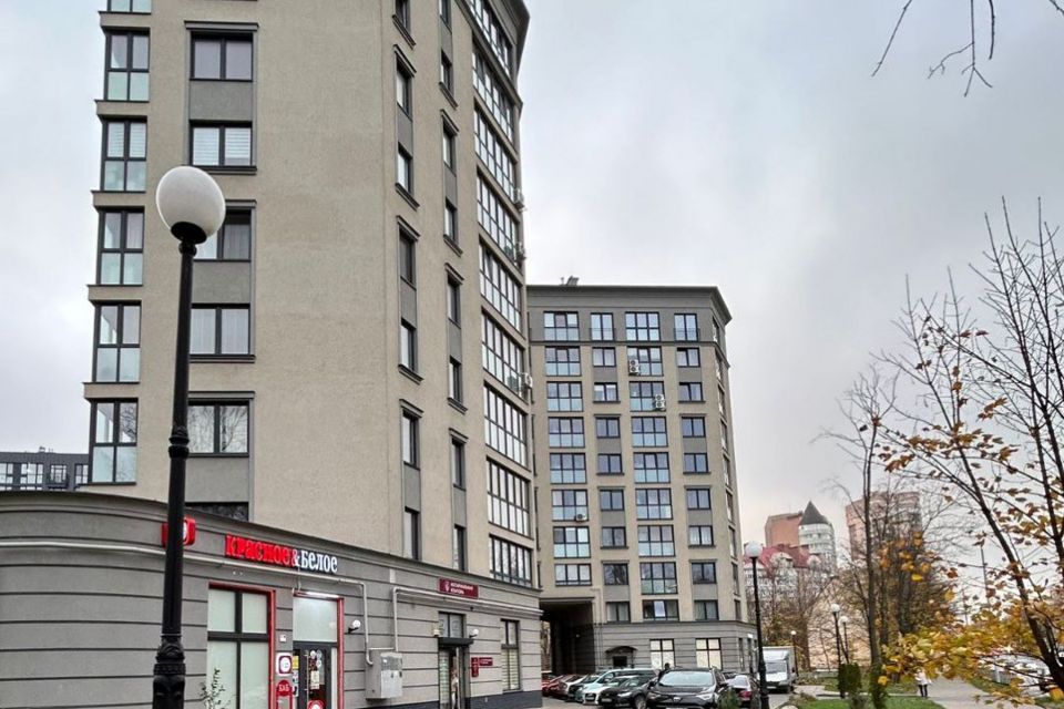Продаётся 3-комнатная квартира, 81.8 м²