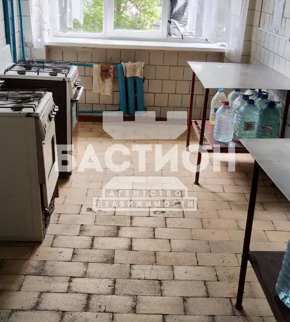 Продаётся комната, 250 м²