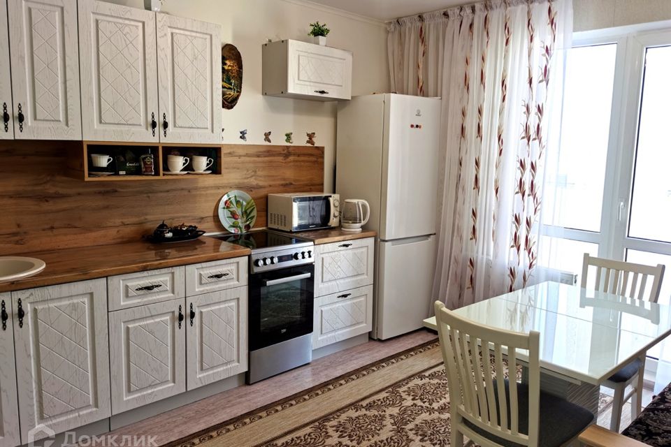 Продаётся 2-комнатная квартира, 65 м²