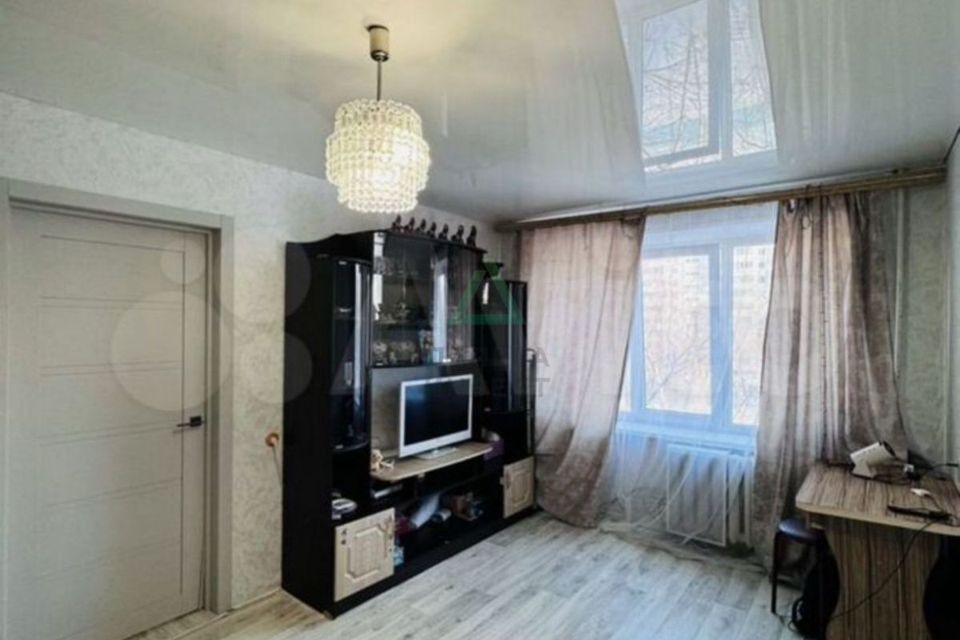 Продаётся 3-комнатная квартира, 57.8 м²