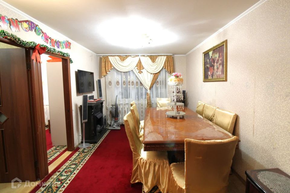 Продаётся 4-комнатная квартира, 72 м²