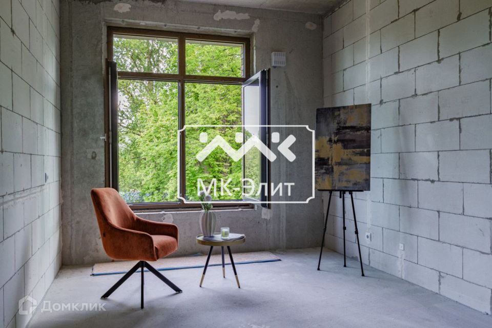 Продаётся 1-комнатная квартира, 52.7 м²