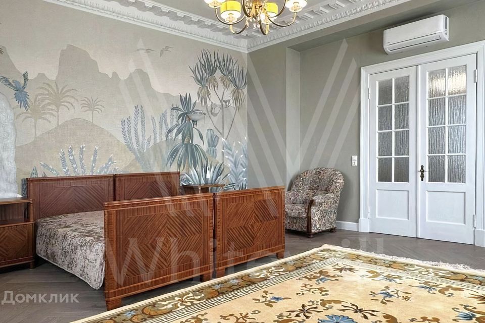 Сдаётся 4-комнатная квартира, 120 м²