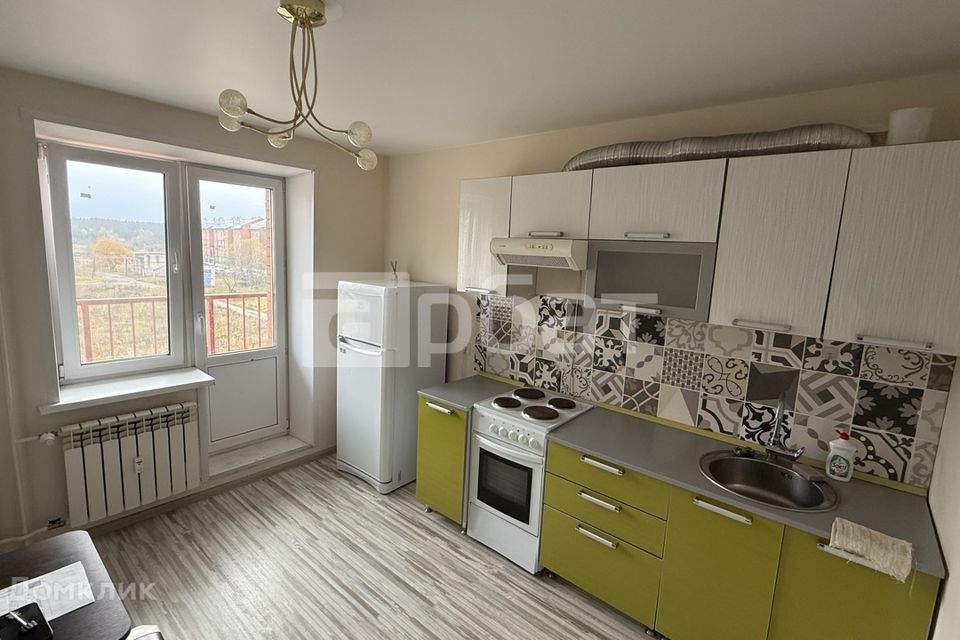 Продаётся 1-комнатная квартира, 38.7 м²