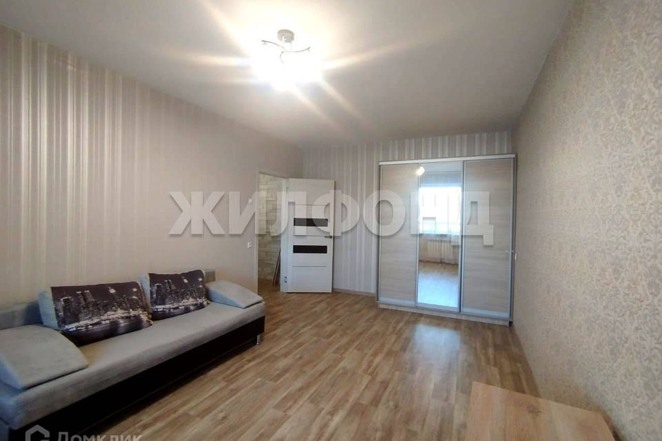 Продаётся 1-комнатная квартира, 37.6 м²
