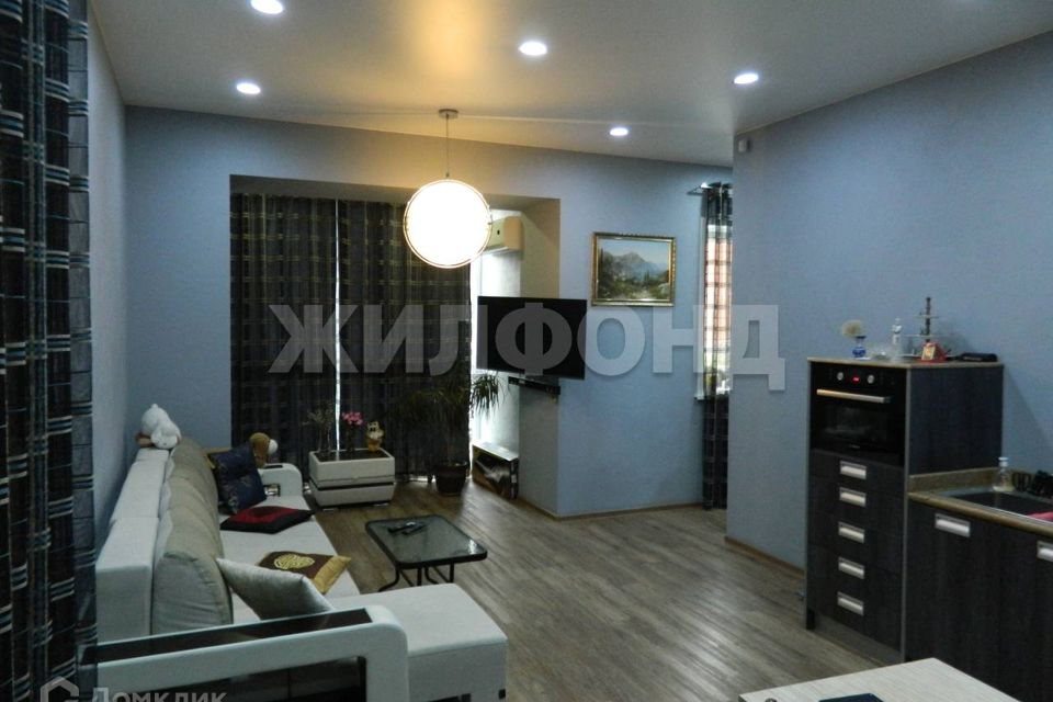 Продаётся 2-комнатная квартира, 95.7 м²
