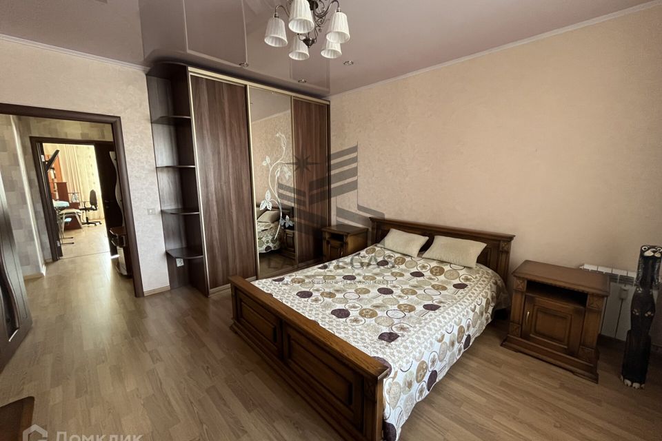 Сдаётся 2-комнатная квартира, 65 м²