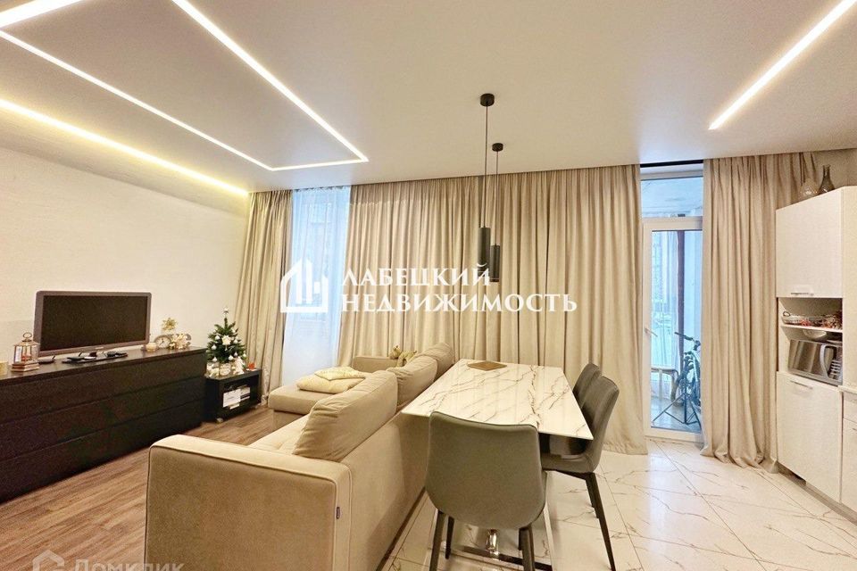 Продаётся 1-комнатная квартира, 38 м²