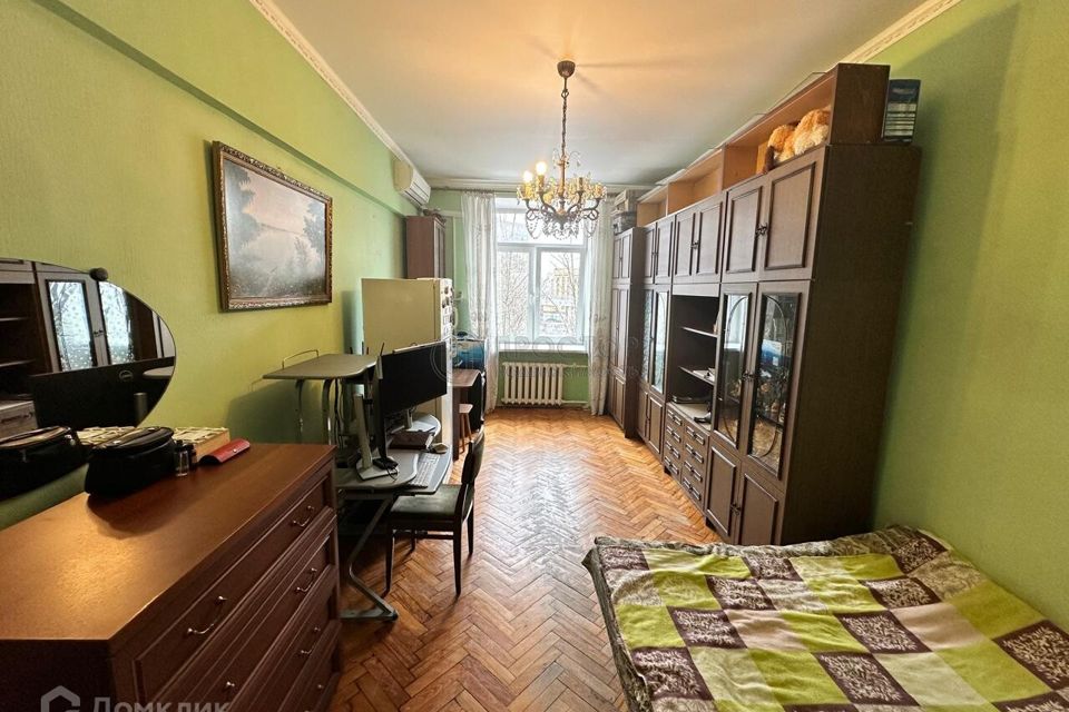 Продаётся комната в 4-комн. квартире, 85 м²