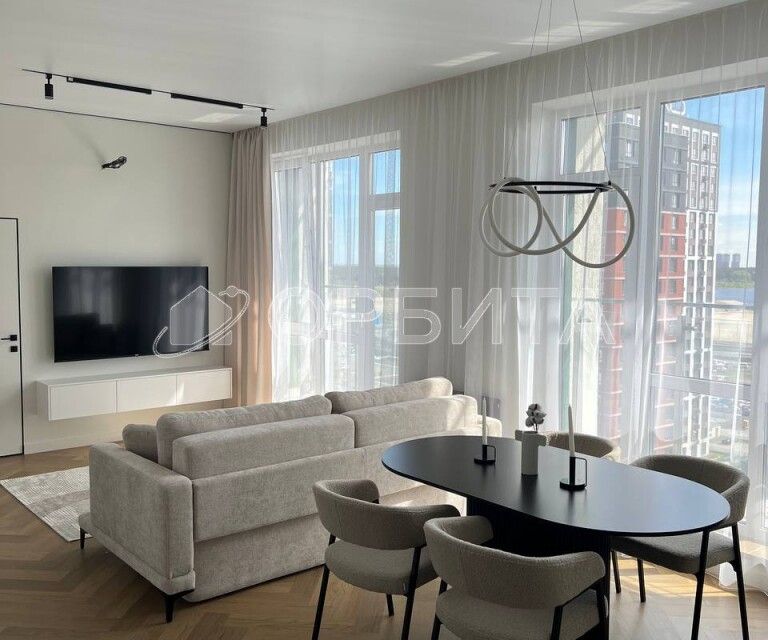 Продаётся 2-комнатная квартира, 82 м²