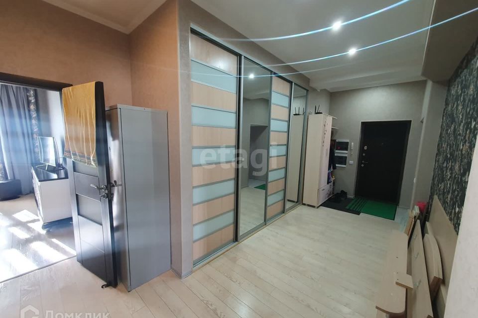 Сдаётся 3-комнатная квартира, 94 м²