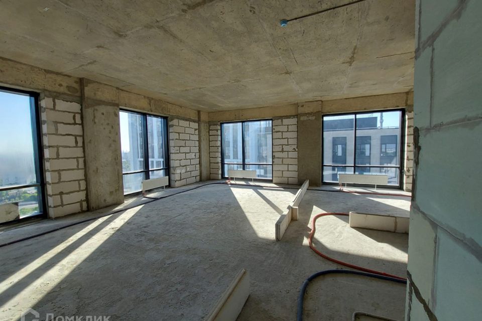 Продаётся 3-комнатная квартира, 103 м²