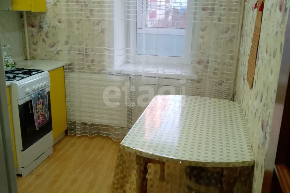 Продаётся 3-комнатная квартира, 58.8 м²