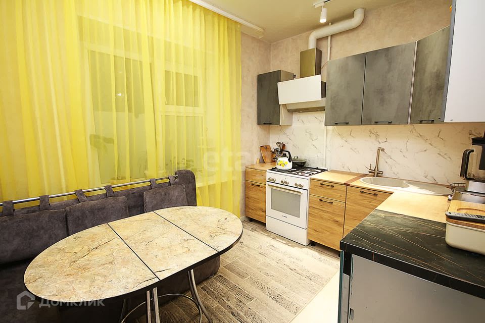 Продаётся 4-комнатная квартира, 85.7 м²