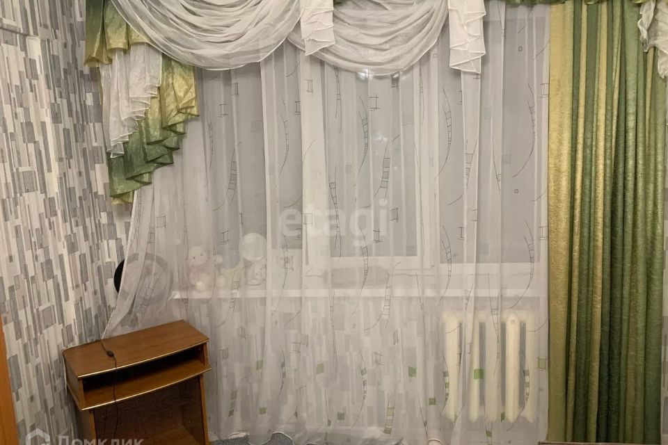 Продаётся комната в 4-комн. квартире, 13.6 м²