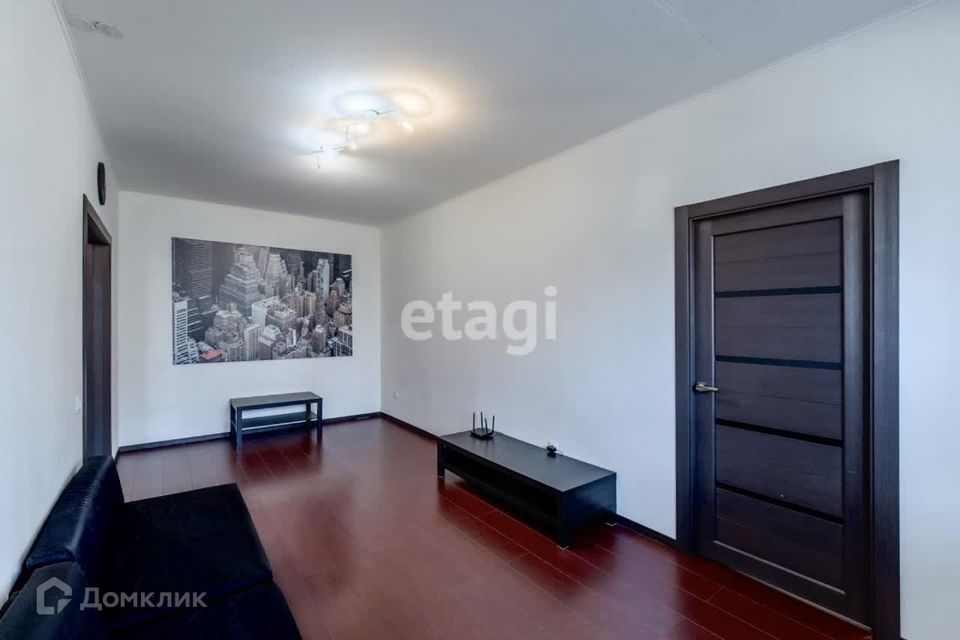 Продаётся 2-комнатная квартира, 57 м²