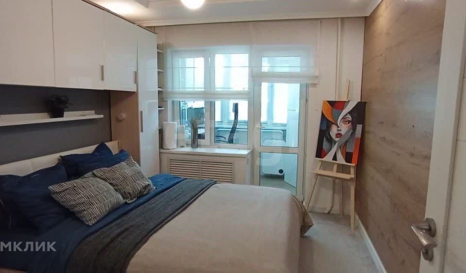Продаётся 1-комнатная квартира, 57 м²