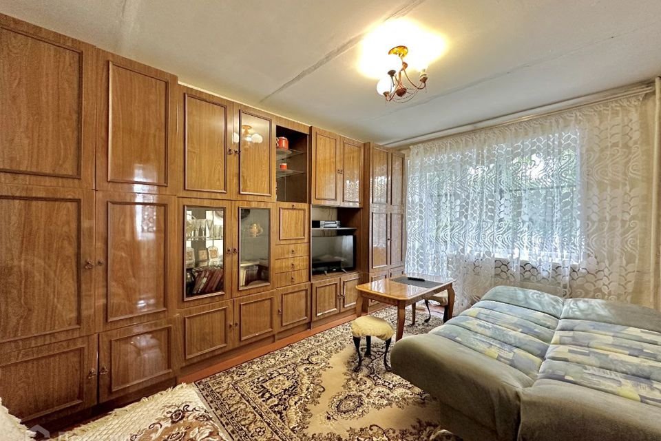 Продаётся 3-комнатная квартира, 51.4 м²