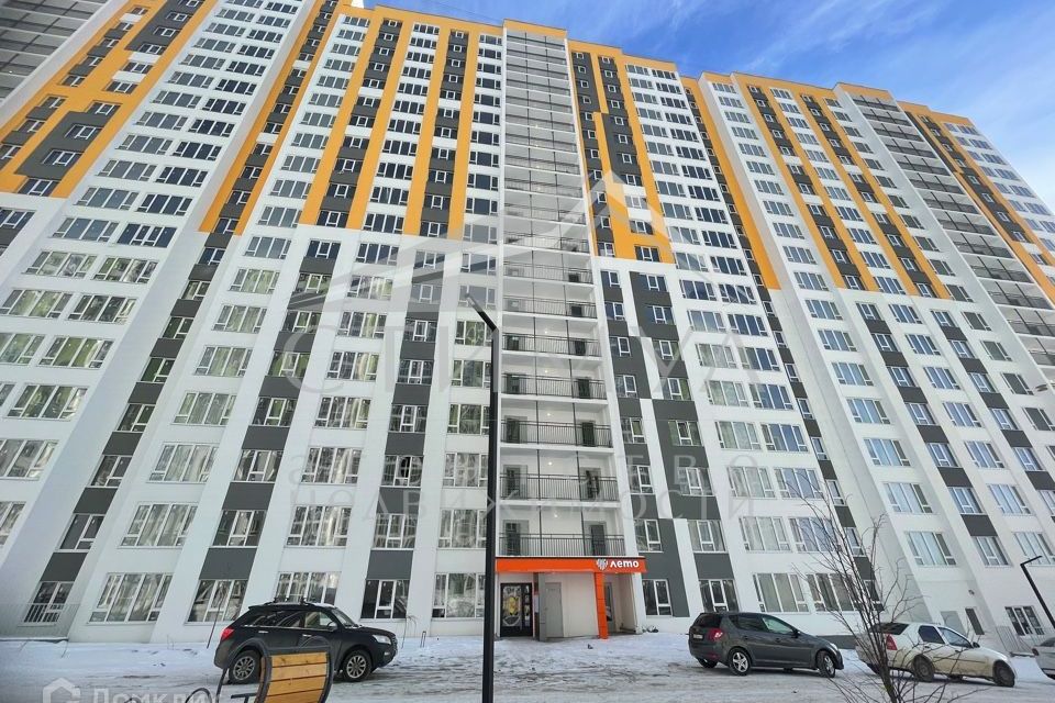 Продаётся 1-комнатная квартира, 42 м²