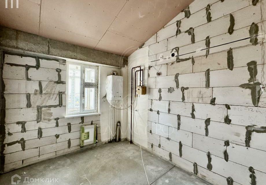 Продаётся 1-комнатная квартира, 42.2 м²