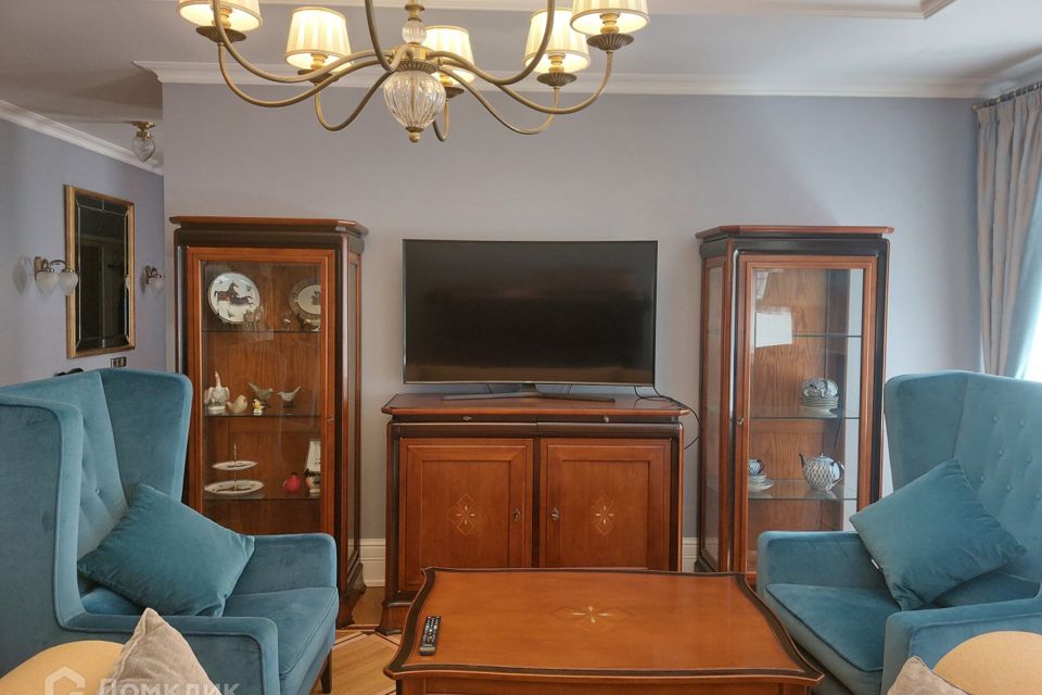 Продаётся 2-комнатная квартира, 67.8 м²