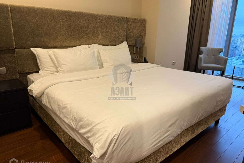 Сдаётся 2-комнатная квартира, 90 м²