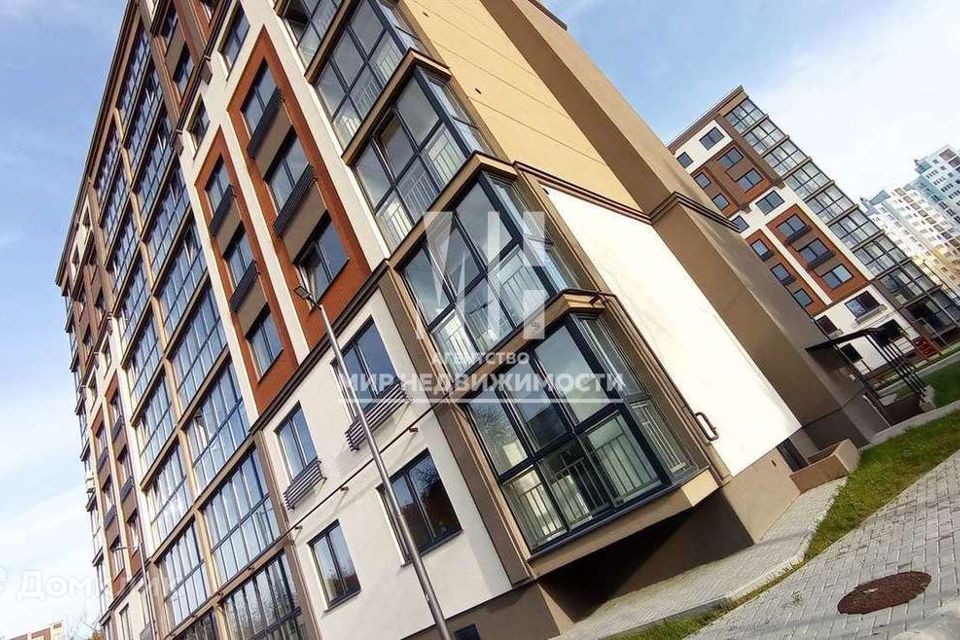 Продаётся 1-комнатная квартира, 51.6 м²