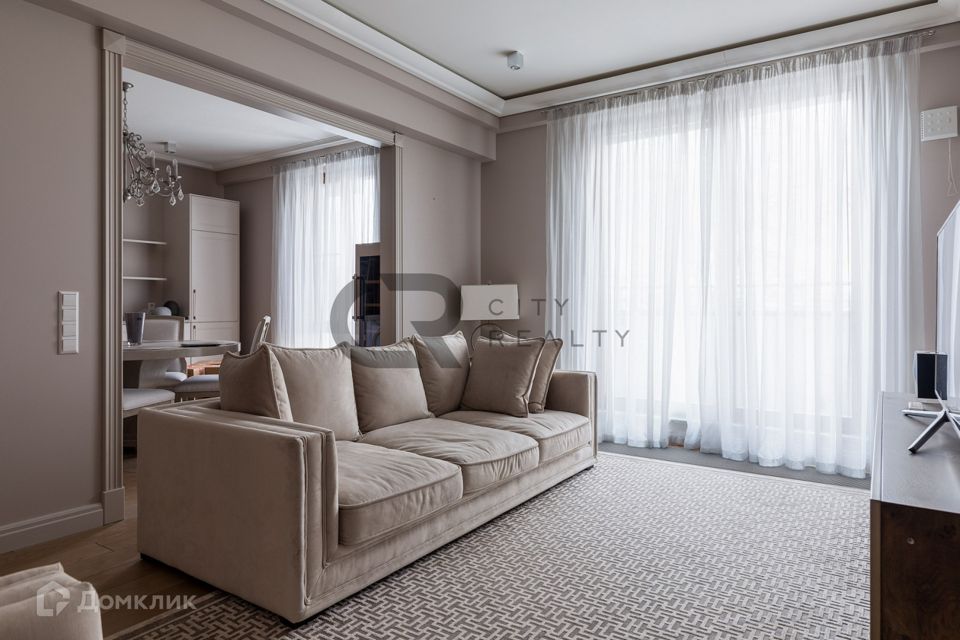 Продаётся 3-комнатная квартира, 113 м²