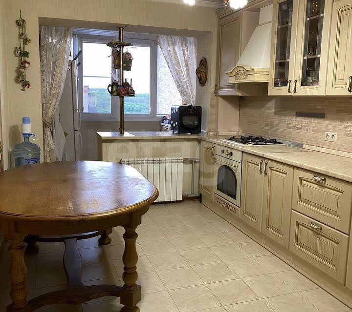 Продаётся 3-комнатная квартира, 83 м²